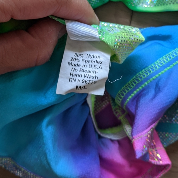 Iheartraves Rainbow Holo Scrunch Back Hot Short - Picture 5 of 6